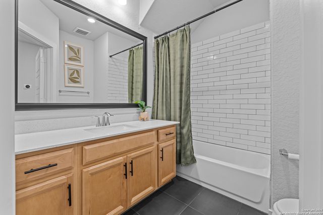 5843 Whitby Rd Unit 6, San Antonio, TX 78240