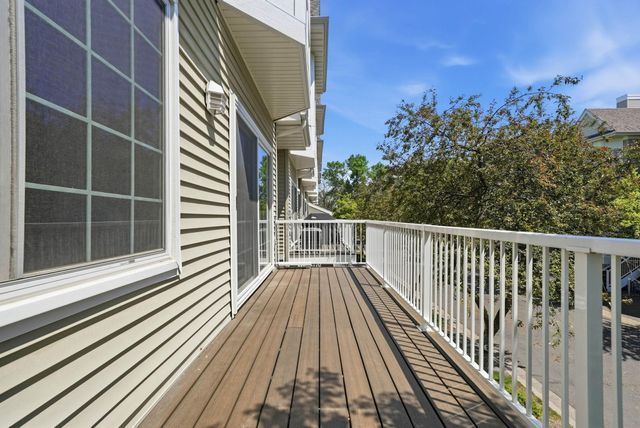 944 Fairfield Way, Minnetonka, MN 55305