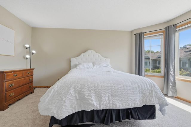 944 Fairfield Way, Minnetonka, MN 55305
