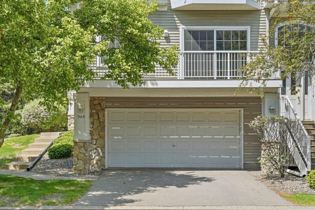 944 Fairfield Way, Minnetonka, MN 55305
