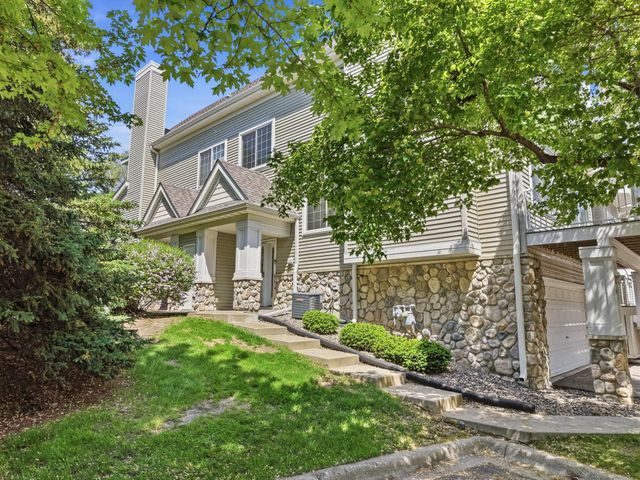944 Fairfield Way, Minnetonka, MN 55305