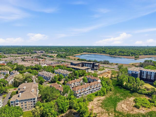 944 Fairfield Way, Minnetonka, MN 55305