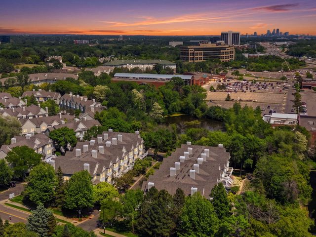 944 Fairfield Way, Minnetonka, MN 55305