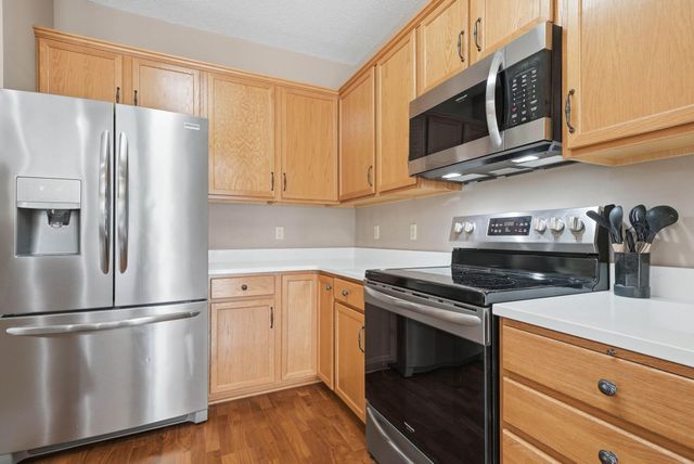 944 Fairfield Way, Minnetonka, MN 55305