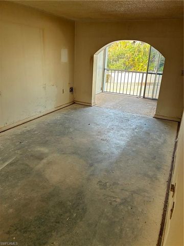 5 High Point CIR W # 209, Naples, FL 34103