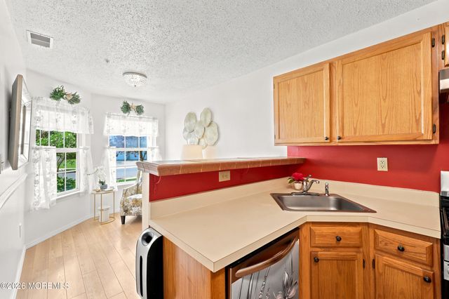 3104 Norma Place 3104, Toms River, NJ 08755