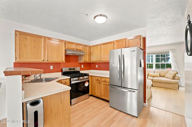 3104 Norma Place 3104, Toms River, NJ 08755