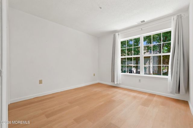 3104 Norma Place 3104, Toms River, NJ 08755