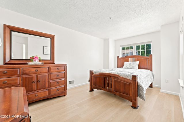 3104 Norma Place 3104, Toms River, NJ 08755