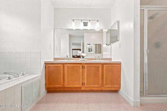 3104 Norma Place 3104, Toms River, NJ 08755