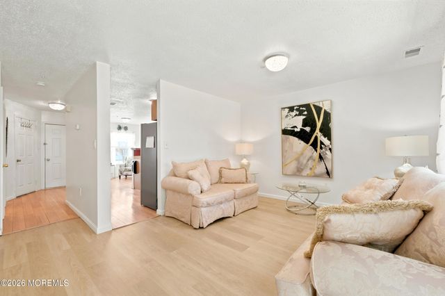 3104 Norma Place 3104, Toms River, NJ 08755