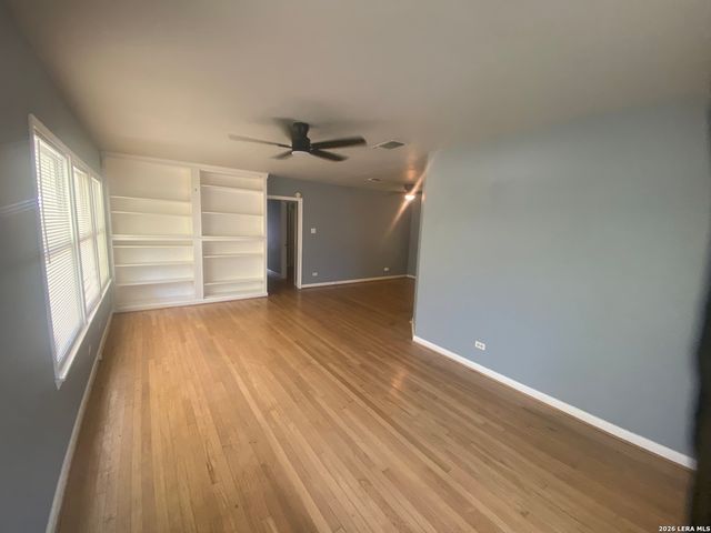 308 Larchmont Dr, San Antonio, TX 78209