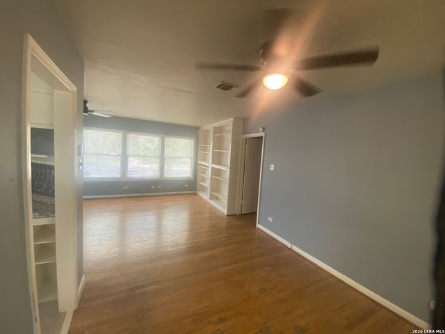 308 Larchmont Dr, San Antonio, TX 78209