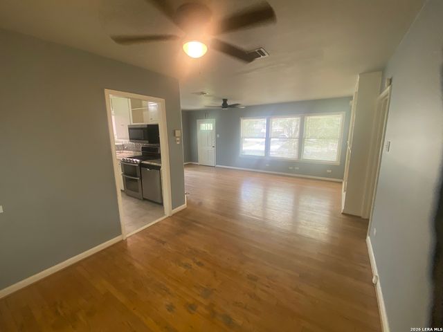 308 Larchmont Dr, San Antonio, TX 78209