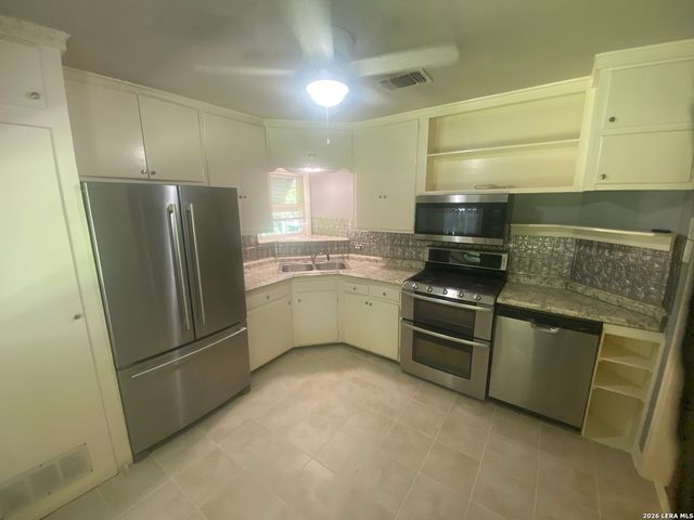 308 Larchmont Dr, San Antonio, TX 78209
