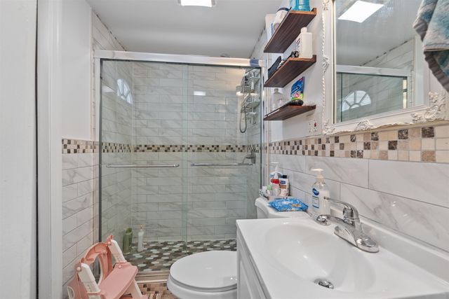 4303 KENNEDY BLVD, North Bergen, NJ 07047