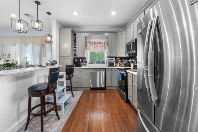 4303 KENNEDY BLVD, North Bergen, NJ 07047