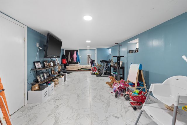4303 KENNEDY BLVD, North Bergen, NJ 07047