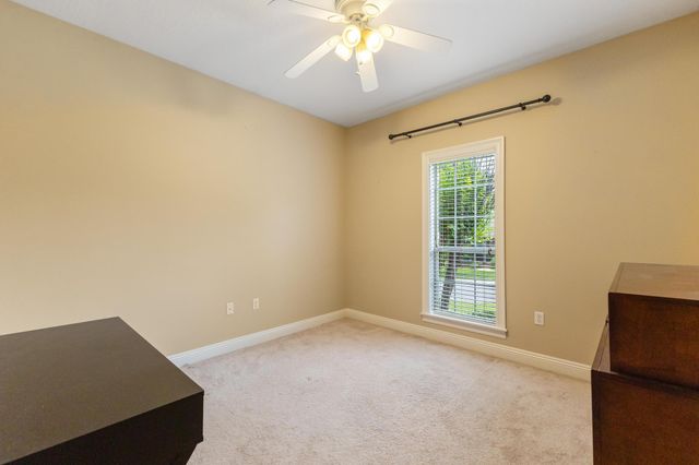 12 Classic Woods Dr., Hattiesburg, MS 39402