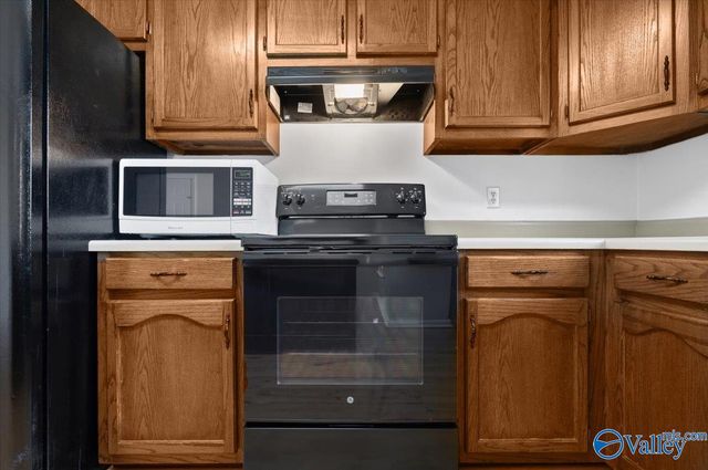 104 Lindsey Lane NW, Hazel Green, AL 35750