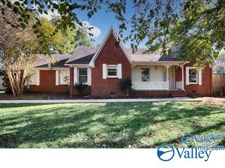 104 Lindsey Lane NW, Hazel Green, AL 35750