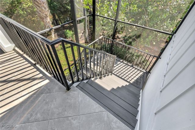 1044 Fish Crow RD, Sanibel, FL 33957