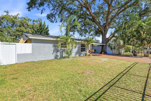 113 W NORTH STREET, Tampa, FL 33604
