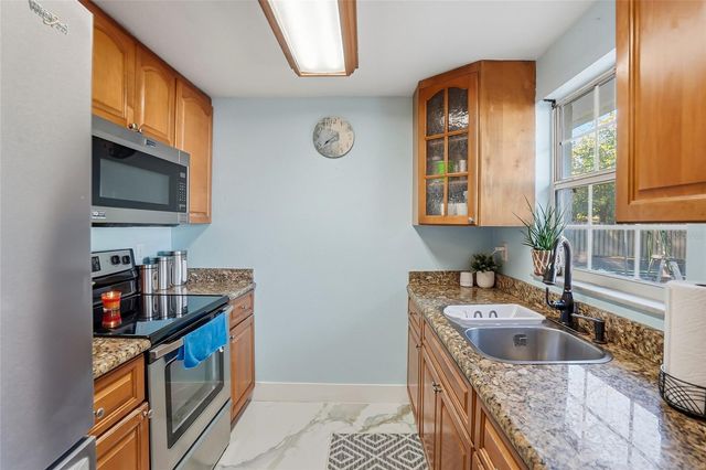 113 W NORTH STREET, Tampa, FL 33604