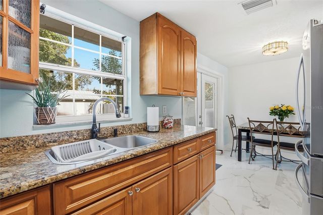 113 W NORTH STREET, Tampa, FL 33604