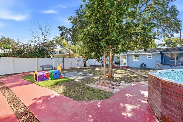 113 W NORTH STREET, Tampa, FL 33604