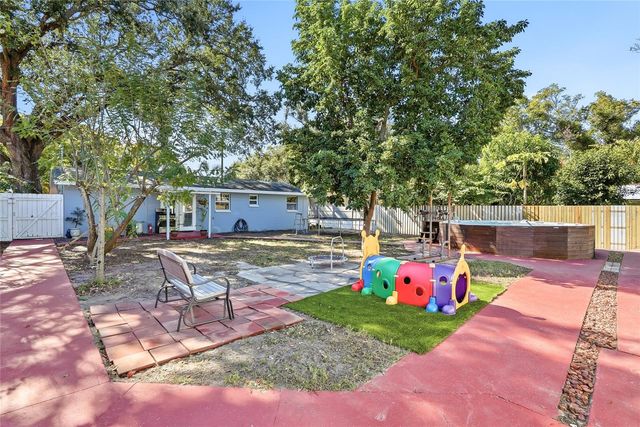 113 W NORTH STREET, Tampa, FL 33604