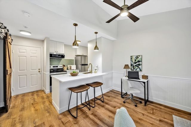 100 Fletcher Ln G, Brewster, MA 02631