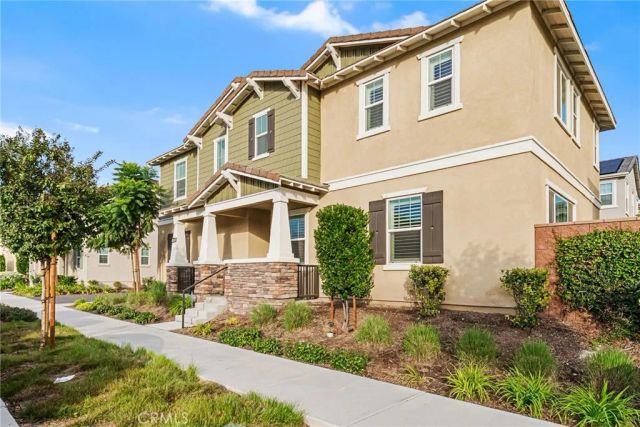 16057 Tanzinite, Chino, CA 91708