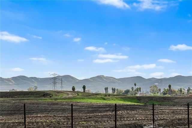 16057 Tanzinite, Chino, CA 91708