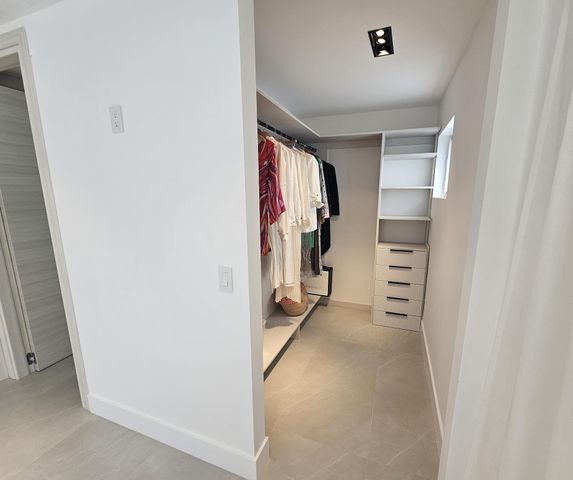 2537 SE 10TH Court, Pompano Beach, FL 33062