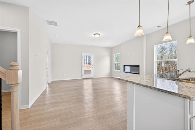 173 Thedford Drive, Hoschton, GA 30548