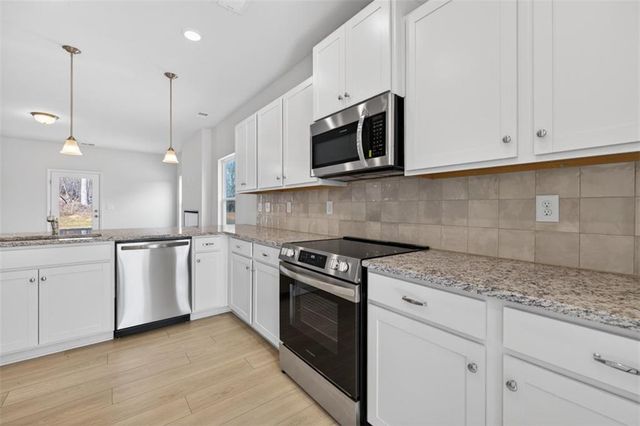 173 Thedford Drive, Hoschton, GA 30548