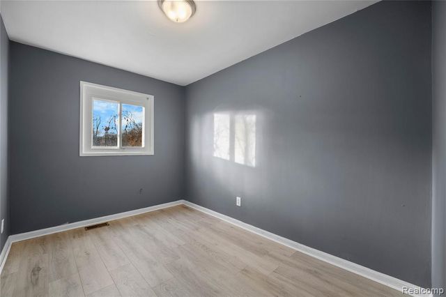 26051 Lehigh Street, Inkster, MI 48141