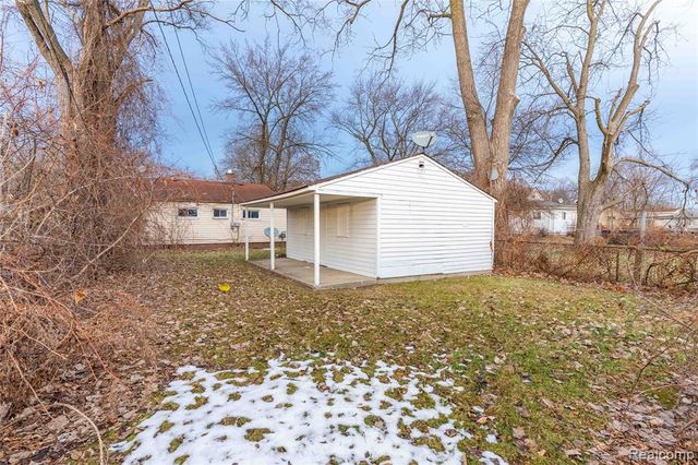 26051 Lehigh Street, Inkster, MI 48141