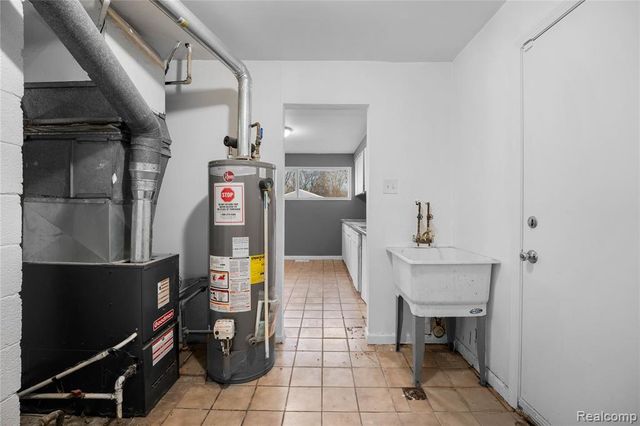 26051 Lehigh Street, Inkster, MI 48141