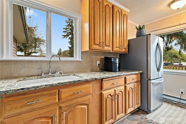 111 E Cindy Road, Centralia, WA 98531