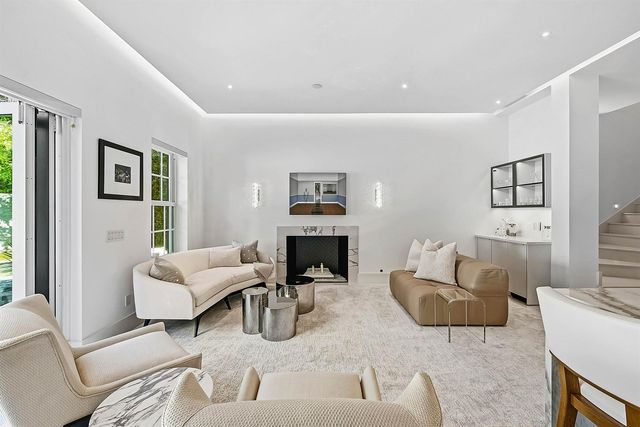 157 Peruvian Avenue, Palm Beach, FL 33480