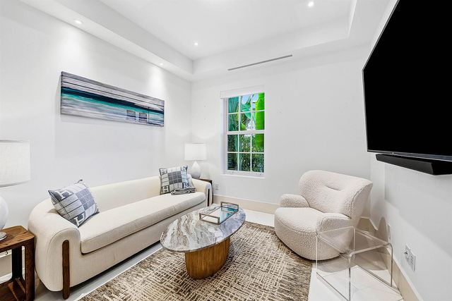 157 Peruvian Avenue, Palm Beach, FL 33480