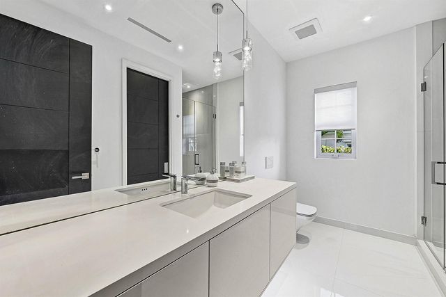 157 Peruvian Avenue, Palm Beach, FL 33480