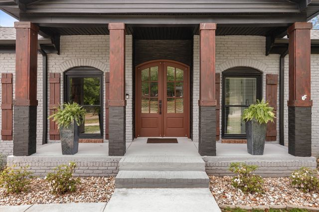 8115 Vaden Dr, Brentwood, TN 37027