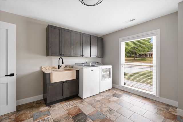 8115 Vaden Dr, Brentwood, TN 37027
