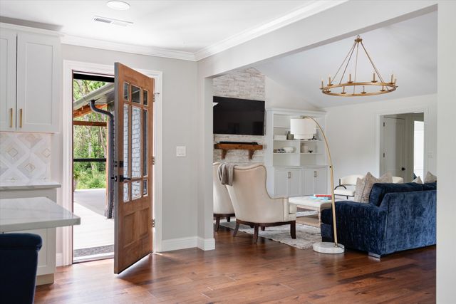 8115 Vaden Dr, Brentwood, TN 37027