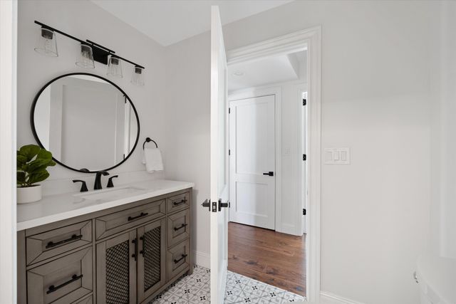 8115 Vaden Dr, Brentwood, TN 37027