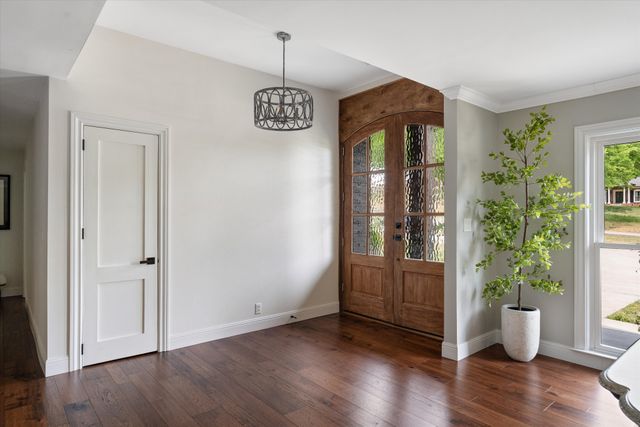 8115 Vaden Dr, Brentwood, TN 37027
