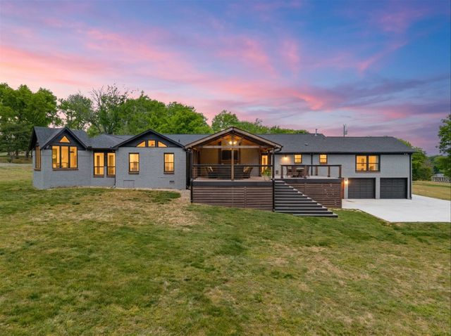 8115 Vaden Dr, Brentwood, TN 37027